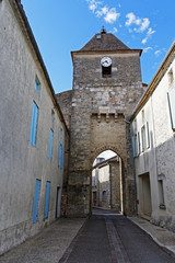 Fototapeta na wymiar Porte entrée village