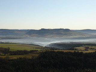 Brume dans le lointain