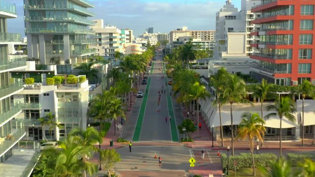 Footage of the Miami half marathon runners on the streets clip2