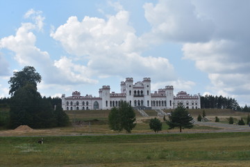 Fototapeta na wymiar Castle in Belarus