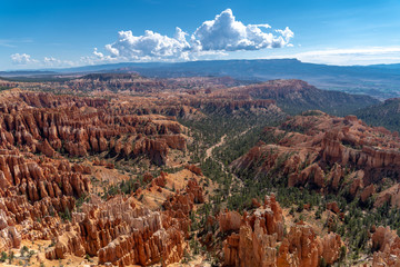 Hoodoos in the sunlight at Bryce Canyon National Park in Utah