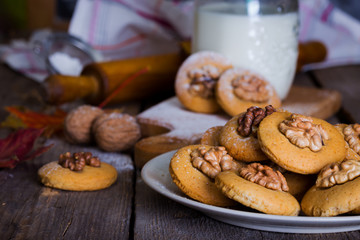 gingerbread cookies with nuts