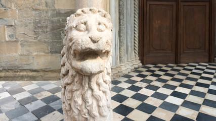 ancient lion statue