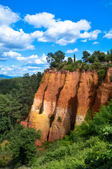 Fototapeta premium Ochre cliffs and rock formations near the village of Roussillon in the Luberon area of Provence, France