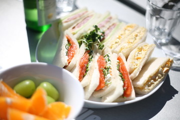 サンドイッチでブランチ