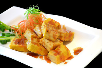 Deep fried tofu and sweet sauce