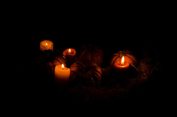 Calabazas de halloween pequeñas con velas 6