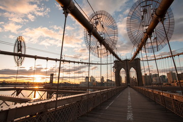 Naklejka premium Sunrise at Brooklyn Bridge
