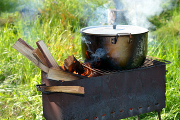The food is cooked in a kettle