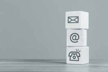 contact options cubes