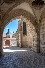 Beaugency. Sous le clocher saint Firmin. Loiret. Centre-Val de Loire