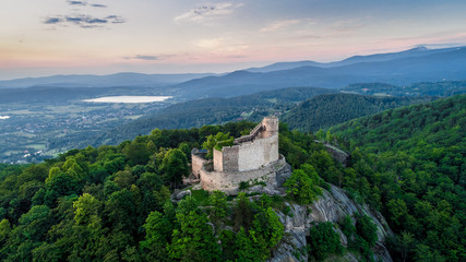Fototapeta na wymiar Chojnik castle aerial view