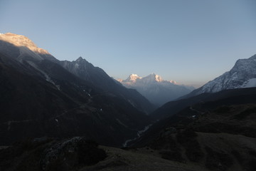 Fototapeta na wymiar Road to Everest