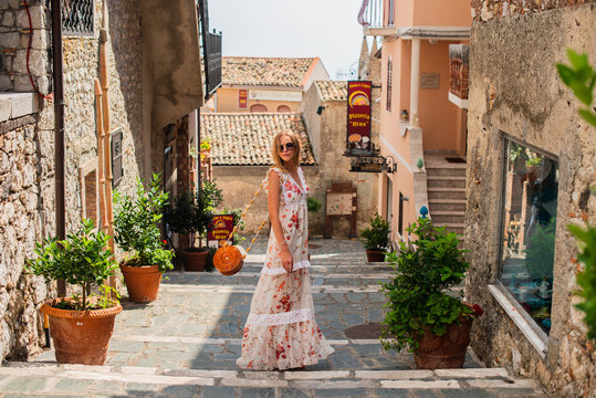 Fototapeta narrow street in Castelmola italy
