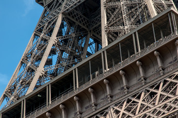 Historischer Stahlbau am Eiffelturm