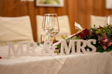 Mr Mrs decoration weddin table
