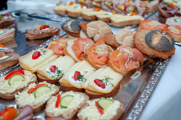 appetizer breads buffet