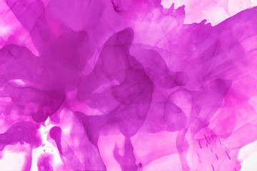 Obraz premium violet splashes of alcohol ink as abstract background