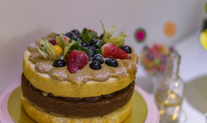 pancakes with berries