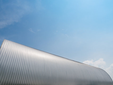 Building Insulated Metal Roof Panels, Insulated Roofing Systems with Superior Thermal Performance