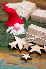 Wichtel mit Geschenke