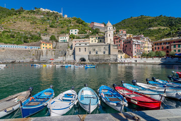 Fototapeta na wymiar View of Vernazza Marina in the historic center of the village, Cinque Terre, Italy