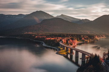 Sylvensteinspeicher im Herbst