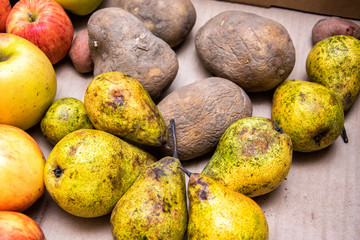 Stunned old potatoes and pears