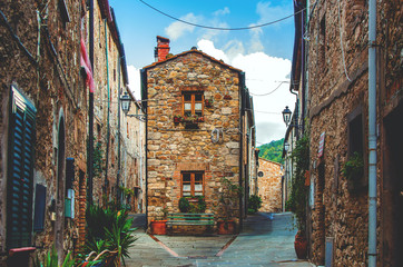 Malerisches Dorf in der Toskana