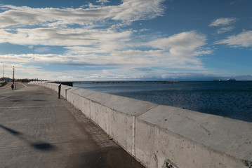 Fototapeta na wymiar Costanera Estrecho de Magallanes Punta Arenas