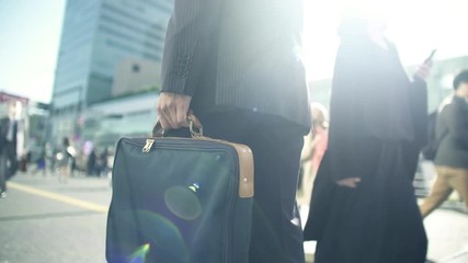 出勤するビジネスマン