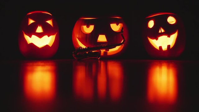 Happy Halloween Pumpkins face