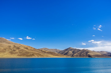 Fototapeta premium Yamdrok Lake, Tibet, China
