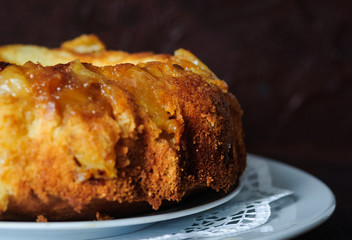cake, pineapple, upside, down, food, dessert, fruit, delicious, background, closeup, white, fresh, brown, sweet, american, baked, homemade, torte, blue, dish, caramel, plums, decoration, healthy, yell