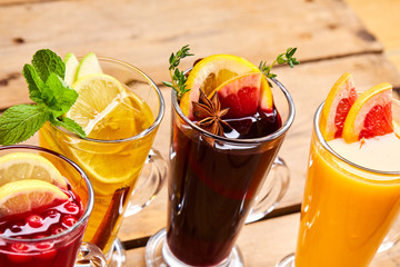 winter drinks with berries