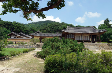 Fototapeta na wymiar An old house of Myeongjae