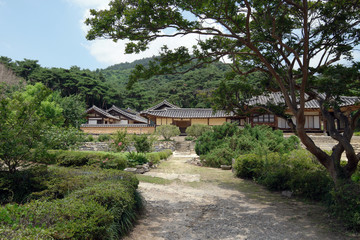 Fototapeta na wymiar An old house of Myeongjae