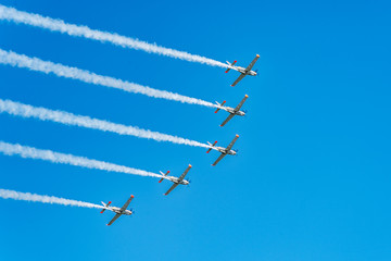 planes in the air show