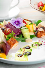 Chisken breast and mushroom salad with vegetables