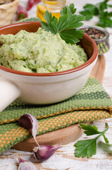 Mashed potatoes with green pesto
