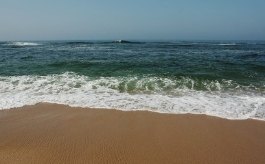 Fototapeta na wymiar Beautiful ocean beach in Portugal