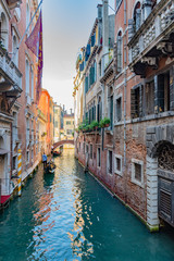 Fototapeta na wymiar old canals houses and streets of venice