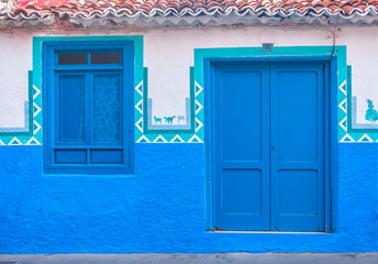 Façade canarienne bleue