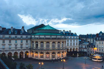 Opéra de la ville de Rennes en heure bleue, Bretagne