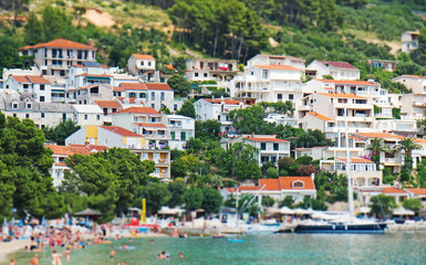 Naklejka premium Beautiful coast of the resort town of Brela in Croatia.