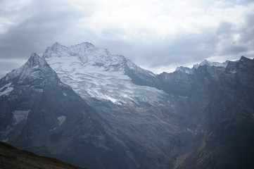 Fototapeta na wymiar view of alps in winter