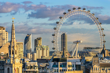 London skyline with London eye at sunset - obrazy, fototapety, plakaty