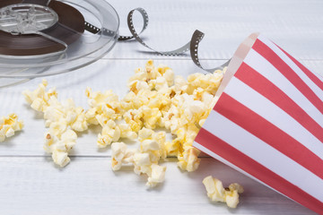 popcorn in the package to watch the new movie