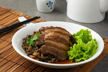 steamed pork with preserved mustard