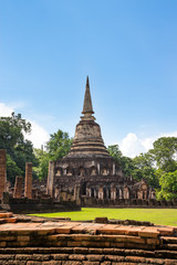 Fototapeta premium Wat Chang Lom in Si Satchanalai Historical Park, Sukhothai, Thailand.